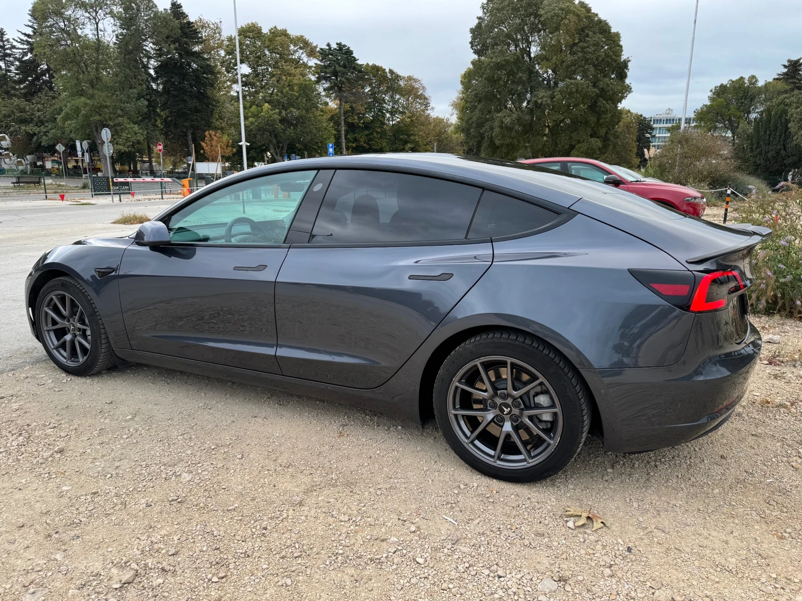 Tesla Model 3 SR+ в пълна гаранция - изображение 7
