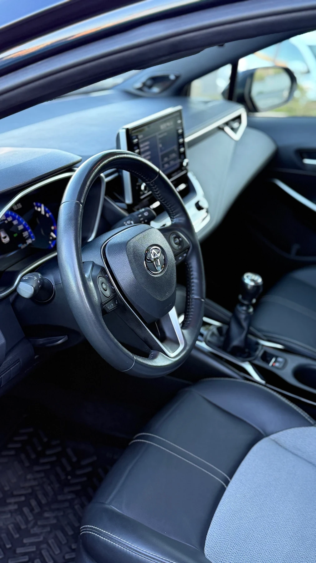 Toyota Corolla 2.0 XSE - изображение 7