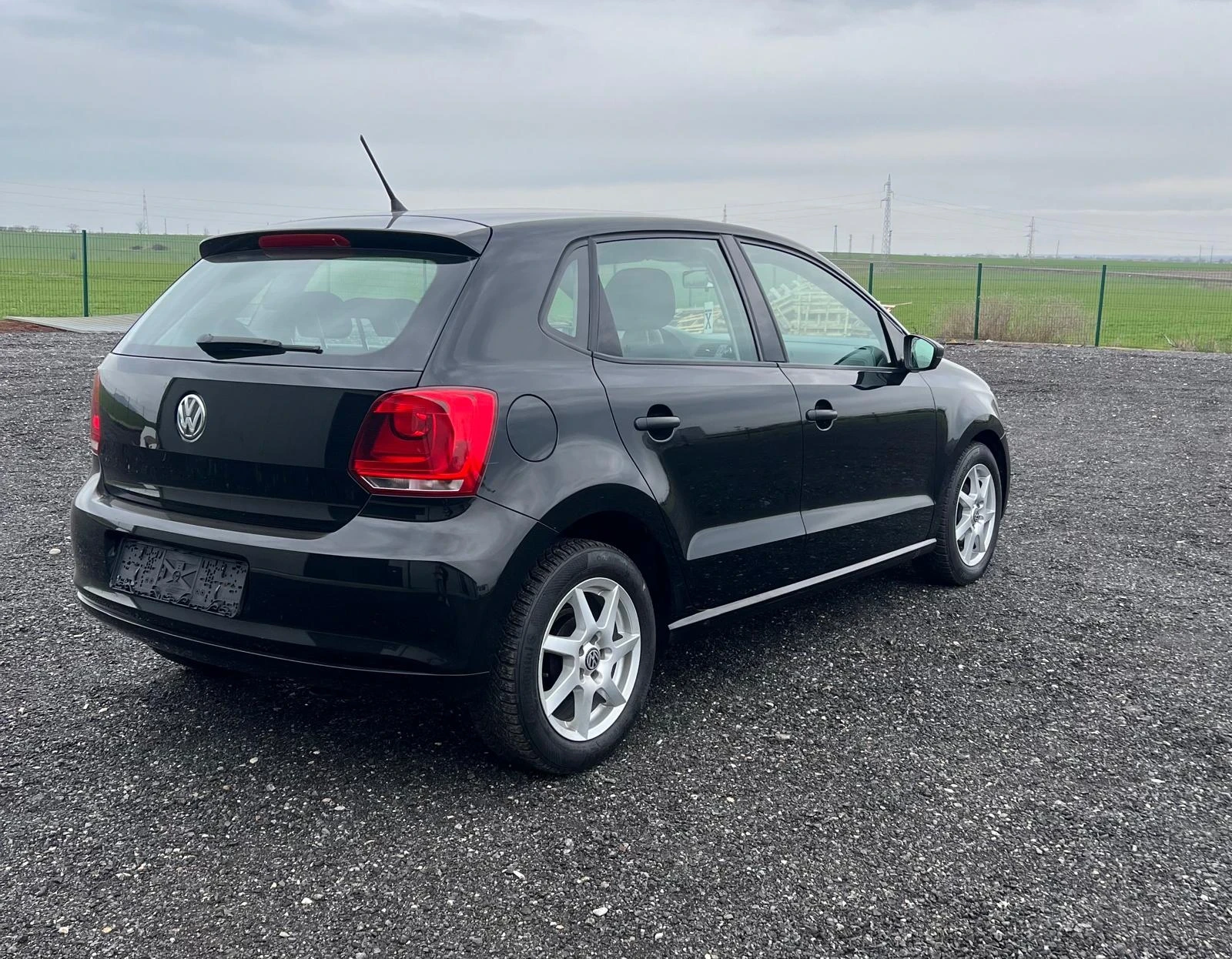 VW Polo 1.2i 70кс. - изображение 4