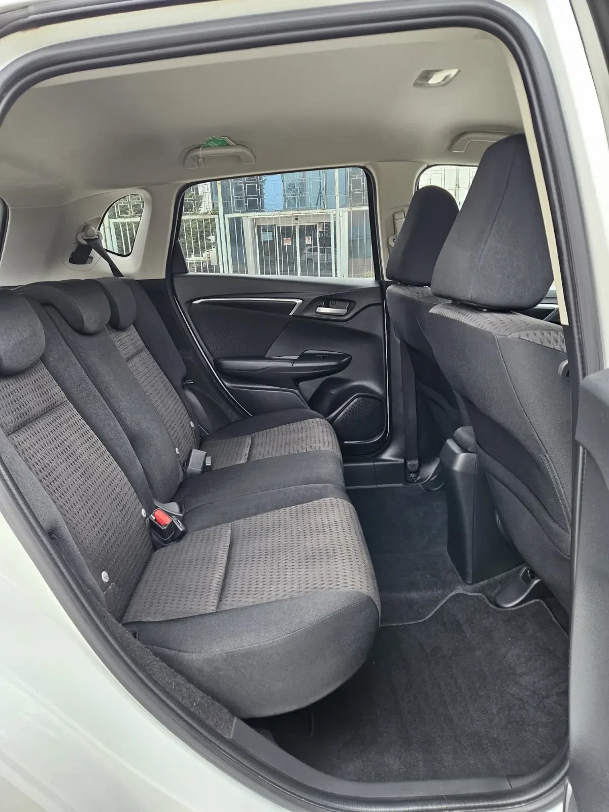 Honda Jazz 1.3i-VTEC Keyless, City Brake ���� 6, TUV ���.2026 | Mobile.bg � ����������� 13
