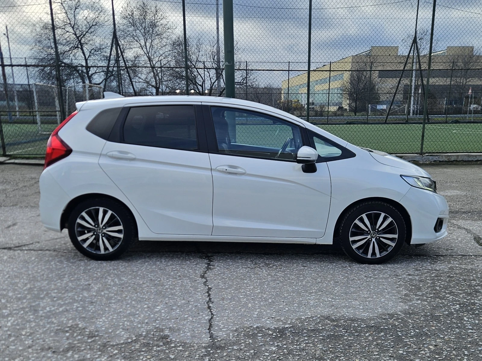 Honda Jazz 1.3i-VTEC Keyless, City Brake ���� 6, TUV ���.2026 | Mobile.bg � ����������� 4