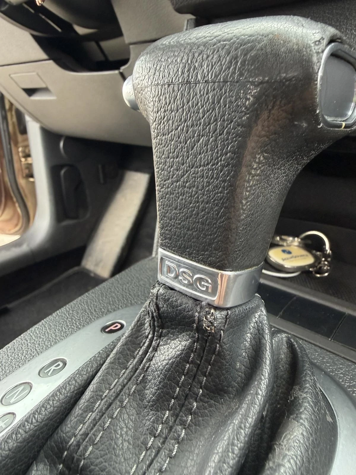 VW Touran, снимка 3 - Автомобили и джипове - 54148176