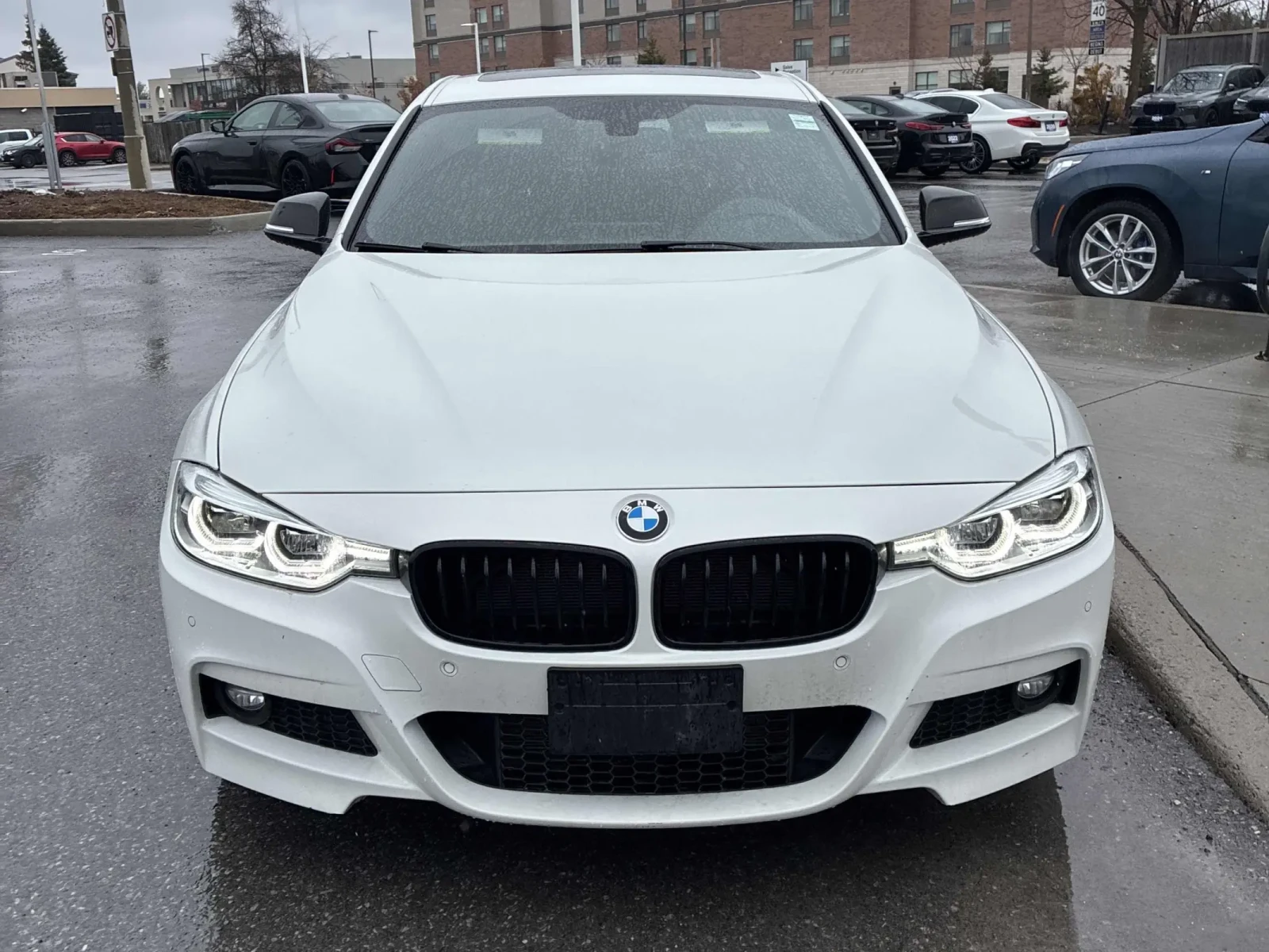 BMW 330 M* SPORT* XDRIVE* RECARO* ПОДГРЕВ* КАМЕРА* КЕЙЛЕС*, снимка 4 - Автомобили и джипове - 54166095