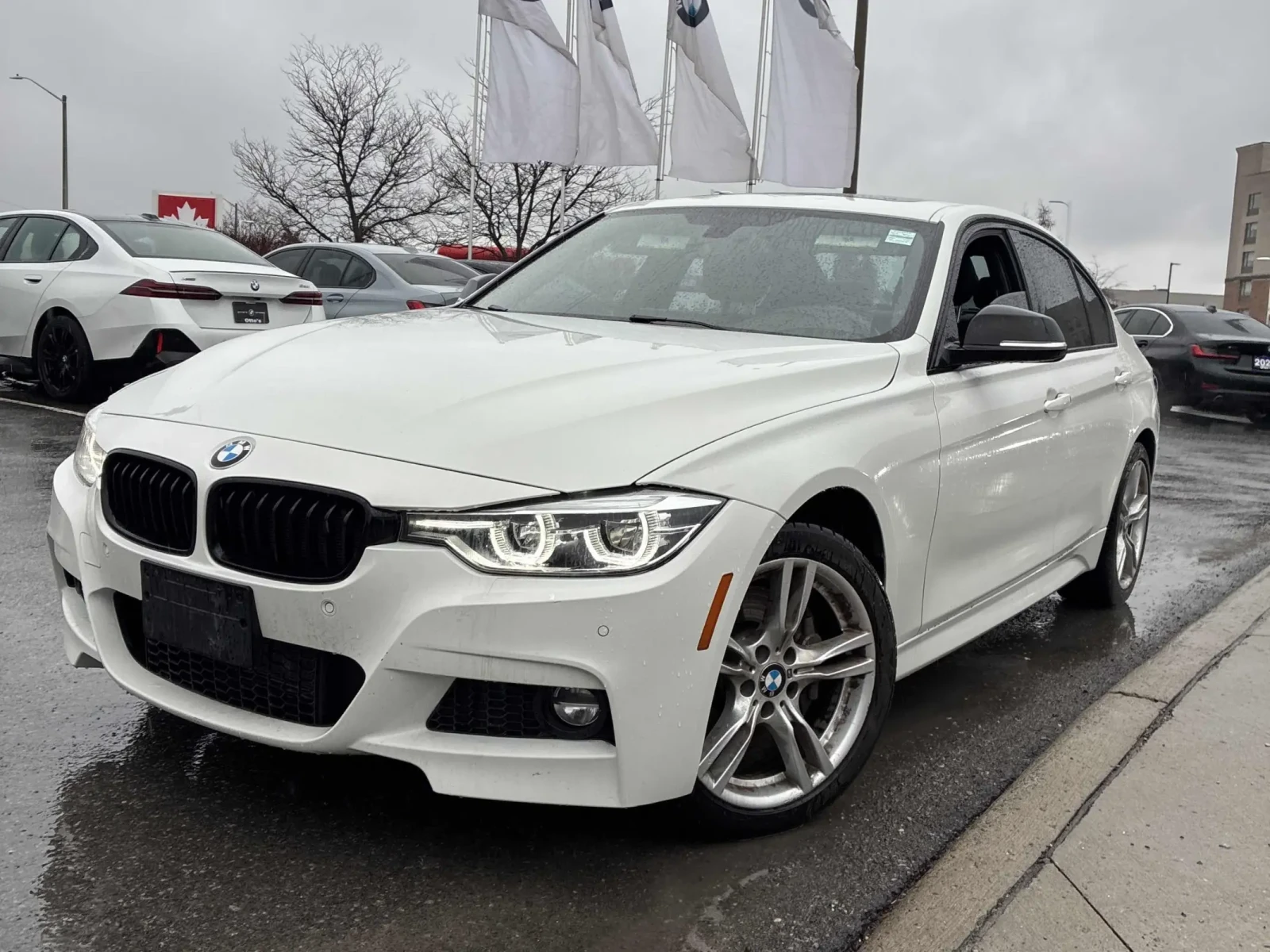 BMW 330 M* SPORT* XDRIVE* RECARO* ПОДГРЕВ* КАМЕРА* КЕЙЛЕС*