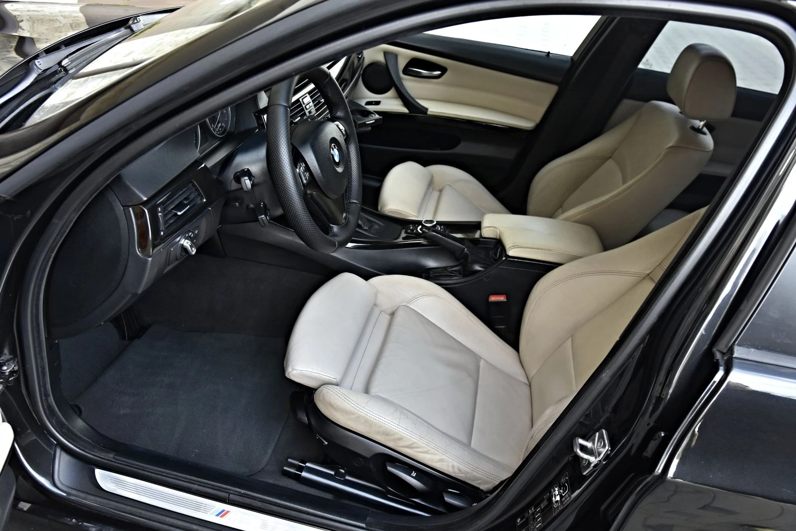 BMW 335, снимка 9 - Автомобили и джипове - 54366500