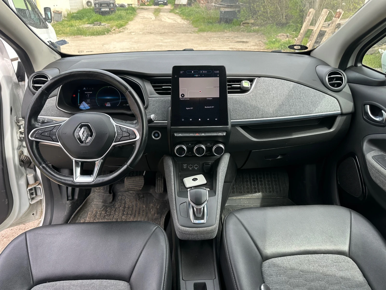 Renault Zoe 52 KW 136 PS, снимка 9 - Автомобили и джипове - 54666218