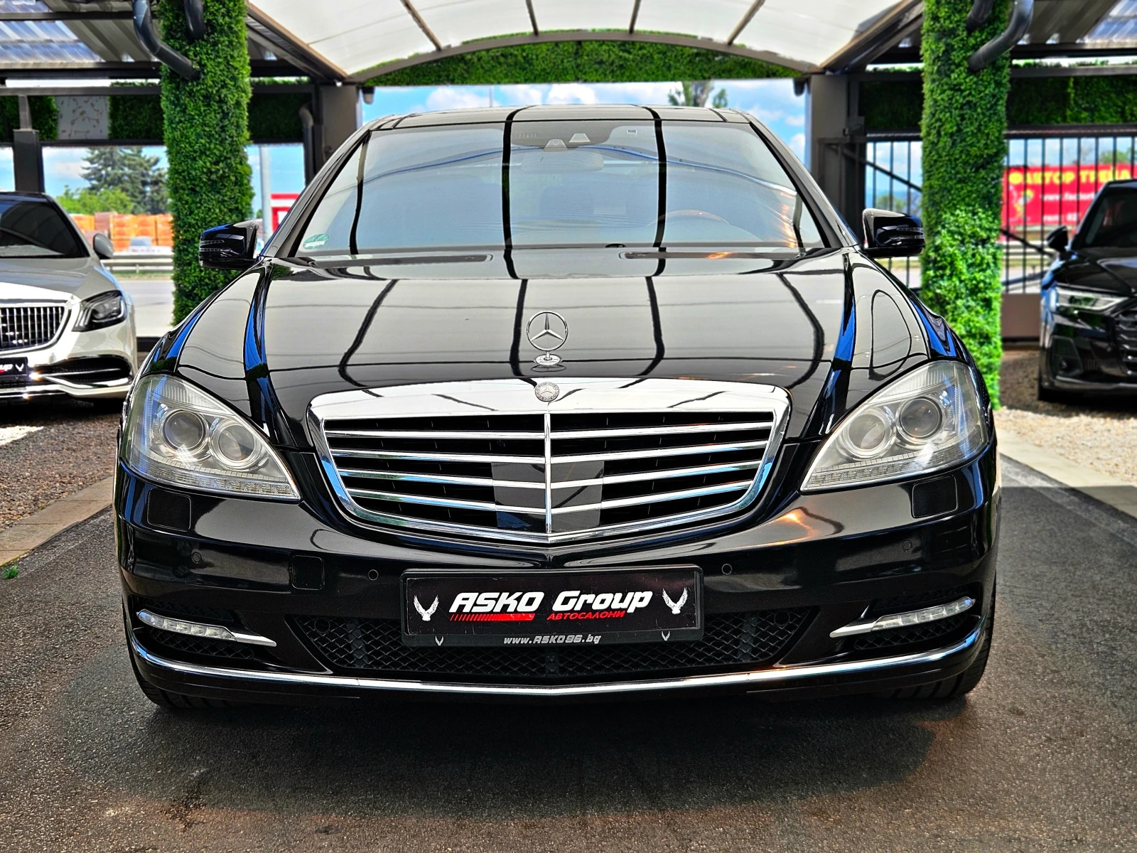 Mercedes-Benz S 500 L/AMG/4M/TVx3/DISTR/PANO/ВАКУУМ/ОБДУХ/МАСАЖ/LIZING, снимка 2 - Автомобили и джипове - 54719213