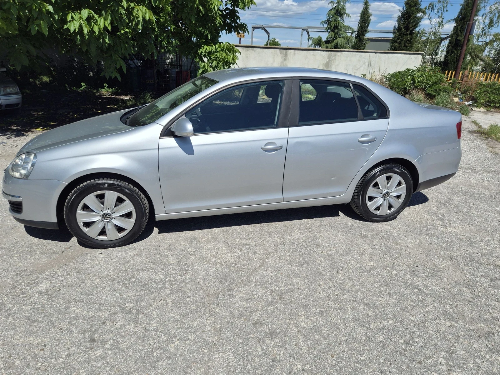 VW Jetta, снимка 3 - Автомобили и джипове - 54715159