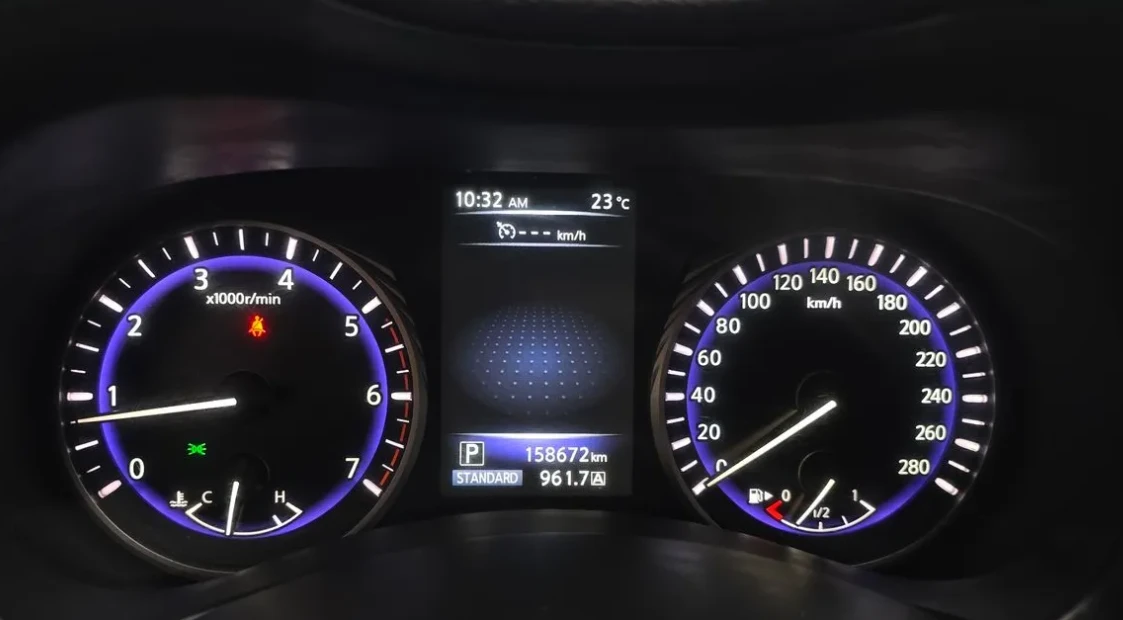 Infiniti Q50 2.2d, снимка 10 - Автомобили и джипове - 54855523