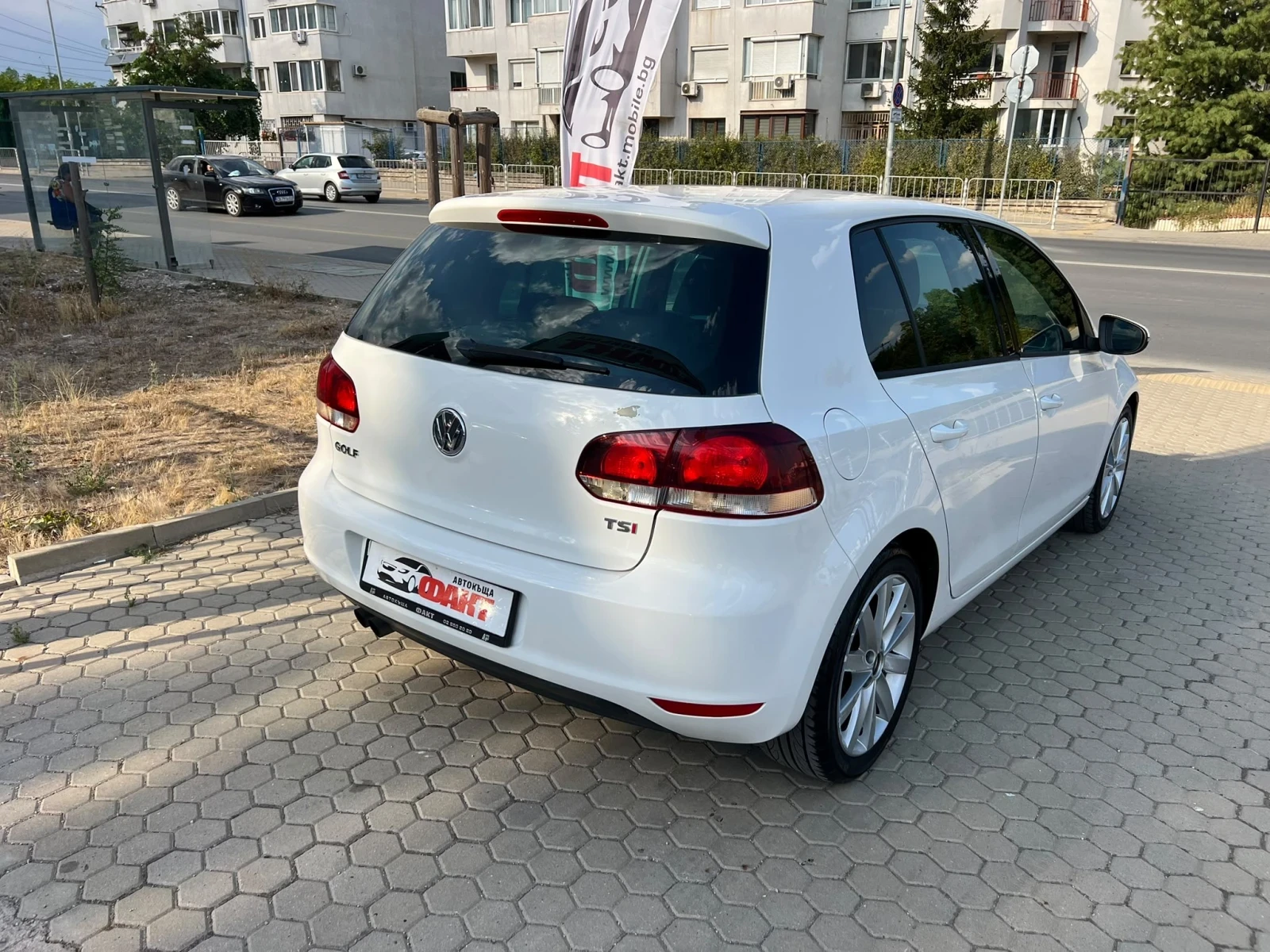 VW Golf 1.4i/РЕАЛНИ КМ ! ! ! , снимка 4 - Автомобили и джипове - 56066866