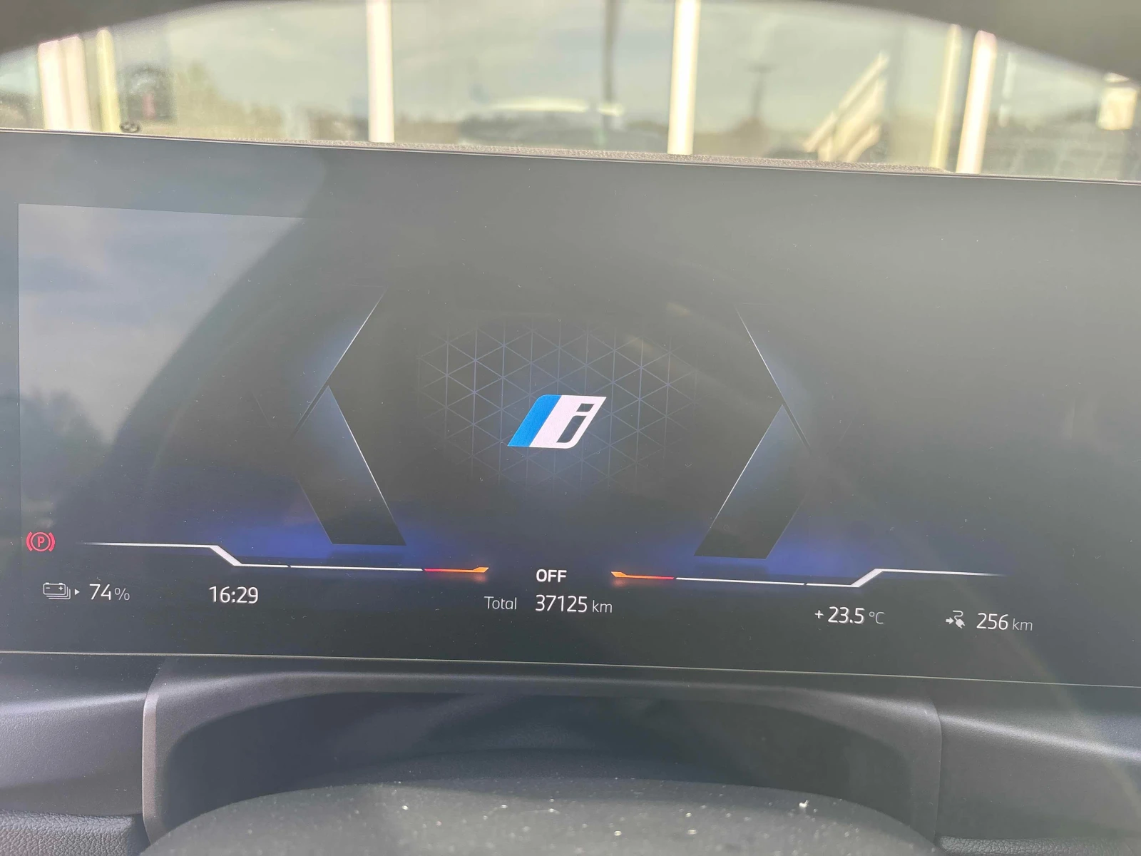 BMW i4 * eDrive35 * АВТОКРЕДИТ БЕЗ ПЪРВОНАЧАЛНА ВНОСКА* , снимка 8 - Автомобили и джипове - 56083864
