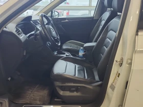 VW Tiguan / HIGHLINE / ПАНОРАМА / 2 КЛЮЧА / CARFAX , снимка 9