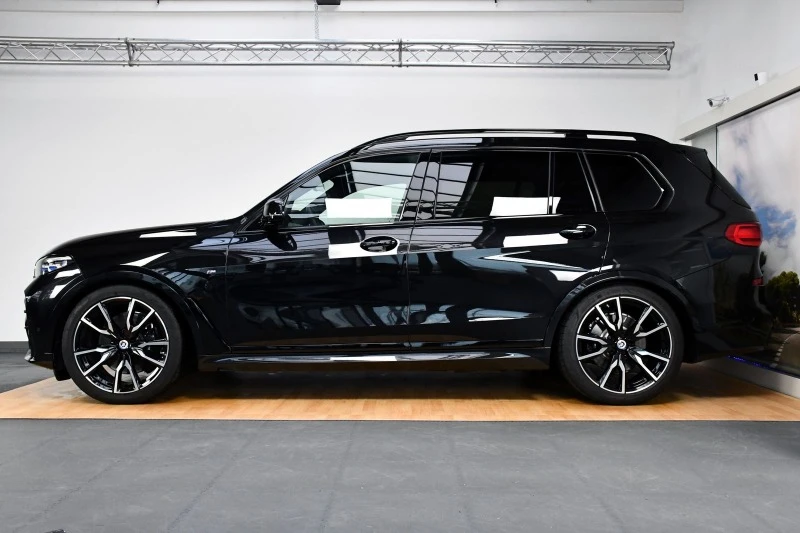 BMW X7 xDrive40d*M Sportpaket*HeadUp*360*LASER*ГАРАНЦ, снимка 2 - Автомобили и джипове - 47451686