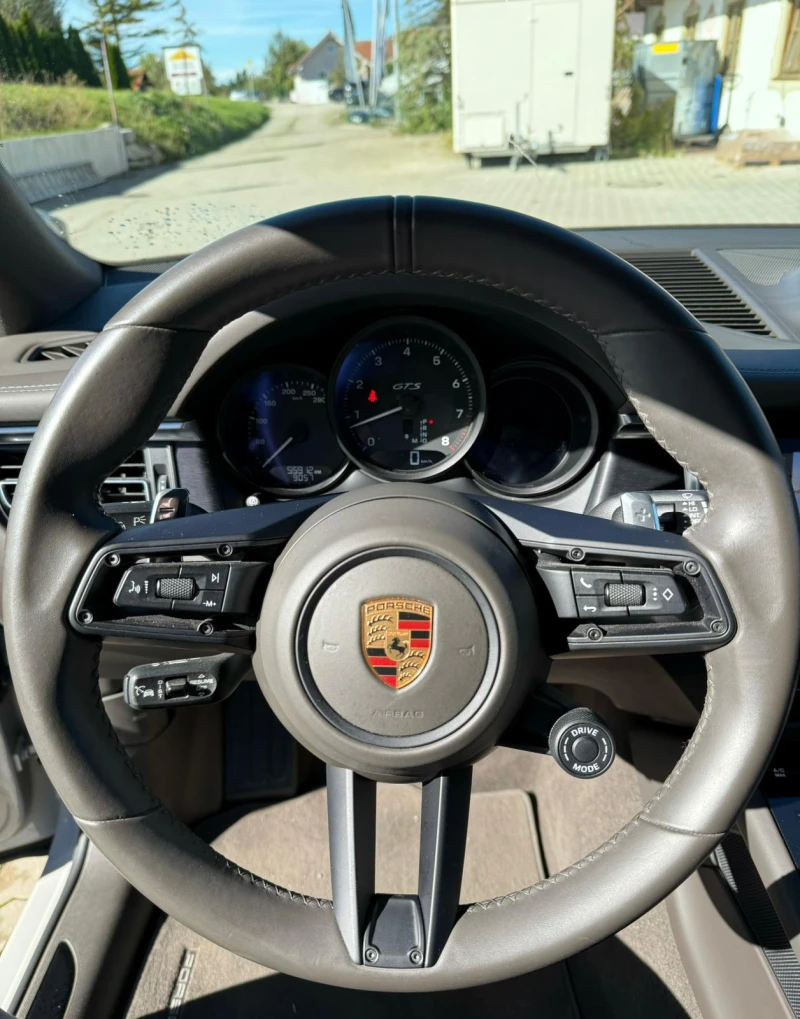 Porsche Macan GTS Pano Surround BOSE Sport Chrono, снимка 8 - Автомобили и джипове - 47547073