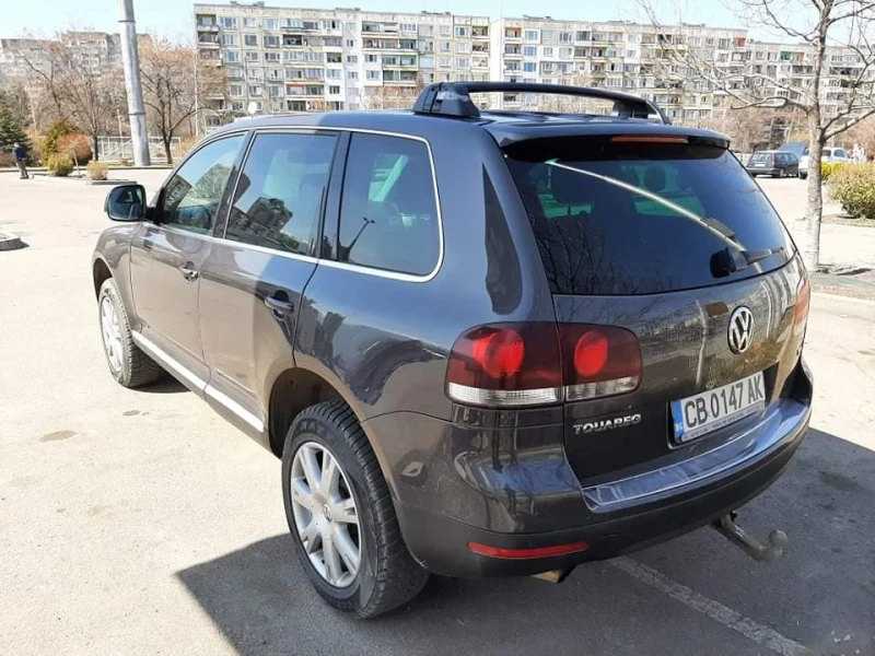 VW Touareg 2.5 Tdi, снимка 8 - Автомобили и джипове - 47972804