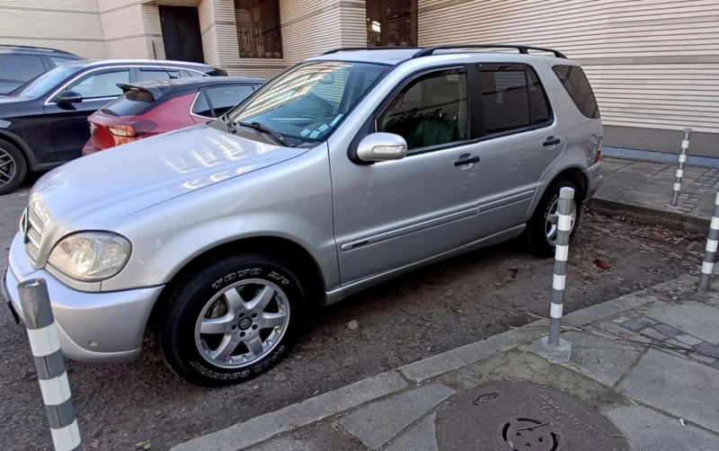 Mercedes-Benz ML 270 Фейслифт , снимка 3 - Автомобили и джипове - 49022871