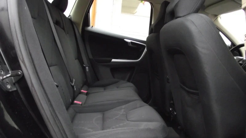 Volvo XC60 2.4.d.AWD.NAVI.AVTOMAT., снимка 16 - Автомобили и джипове - 51940279