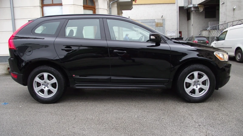Volvo XC60 2.4.d.AWD.NAVI.AVTOMAT., снимка 2 - Автомобили и джипове - 51940279