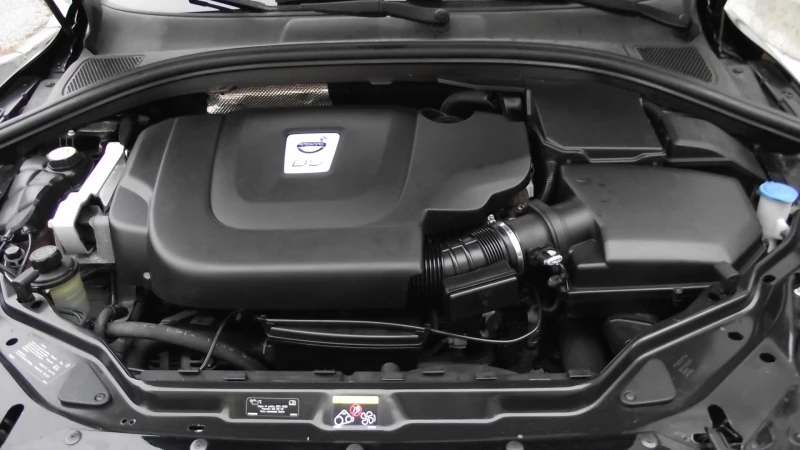 Volvo XC60 2.4.d.AWD.NAVI.AVTOMAT., снимка 8 - Автомобили и джипове - 51940279