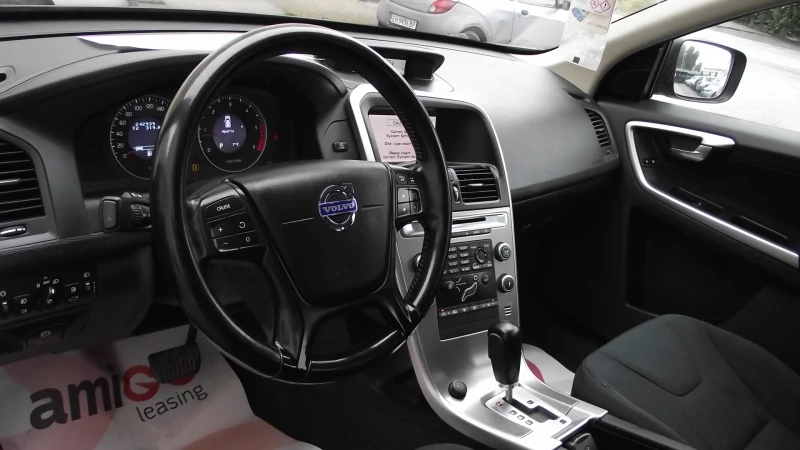 Volvo XC60 2.4.d.AWD.NAVI.AVTOMAT., снимка 9 - Автомобили и джипове - 51940279