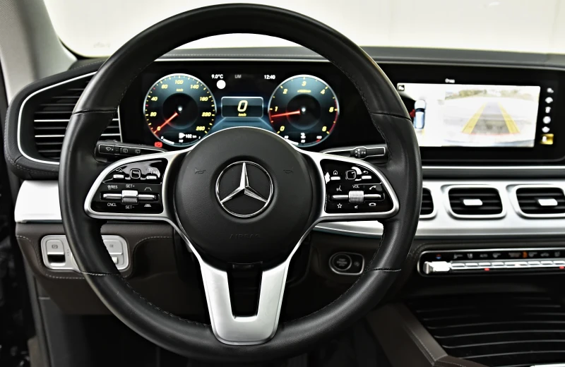 Mercedes-Benz GLE 400 D 4M AMG-Optik 360 MULTIBEAM LIGHT AIRMATC PANO, снимка 11 - Автомобили и джипове - 52344421