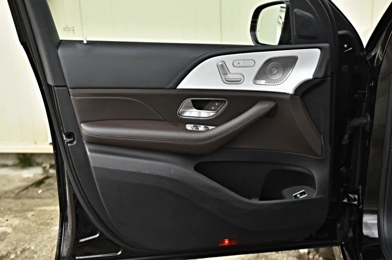 Mercedes-Benz GLE 400 D 4M AMG-Optik 360 MULTIBEAM LIGHT AIRMATC PANO, снимка 15 - Автомобили и джипове - 52344421