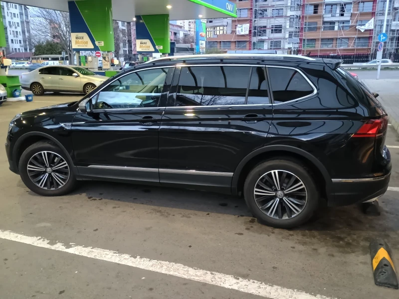 VW Tiguan Highline, снимка 4 - Автомобили и джипове - 52792212