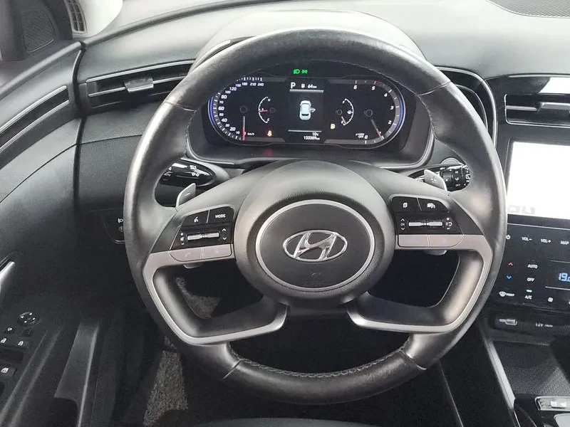 Hyundai Tucson Diesel 2.0 2Wd Premium, снимка 13 - Автомобили и джипове - 55616172