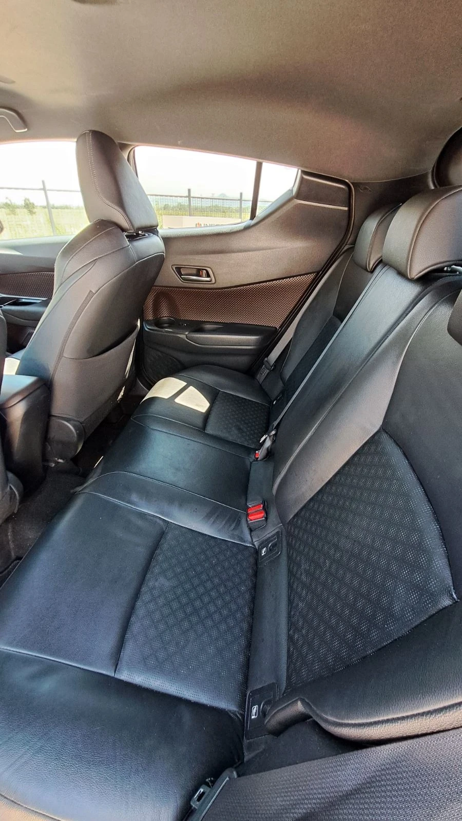 Toyota C-HR 1.2 JBl/Bixenon/Парктроник/Подгрев/Камера/Кожен са - изображение 5