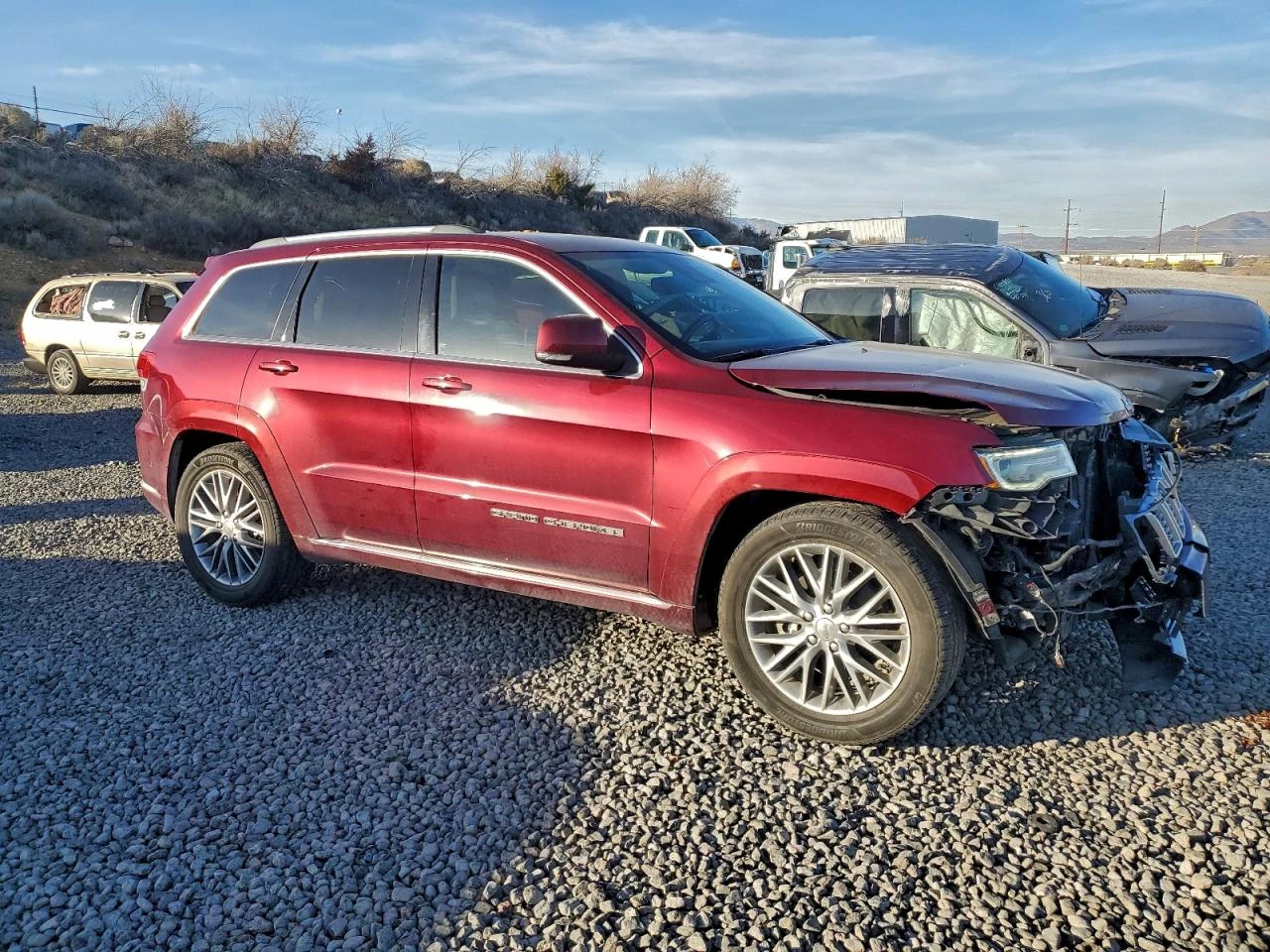 Jeep Grand cherokee SUMMIT* DISTRONIC* 5.7* V8* * *  | Mobile.bg   3