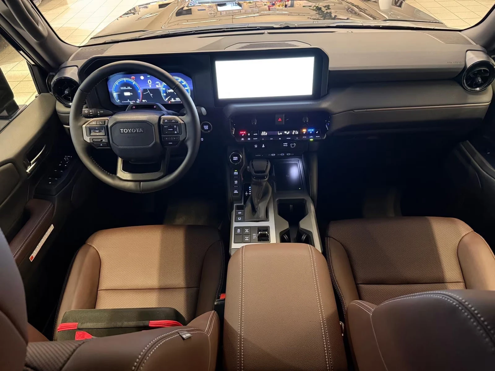 Toyota Land cruiser НОВ!/LC250/205HP/EXECUTIVE/7S/360/NAVI/LED/975g, снимка 9 - Автомобили и джипове - 53963367