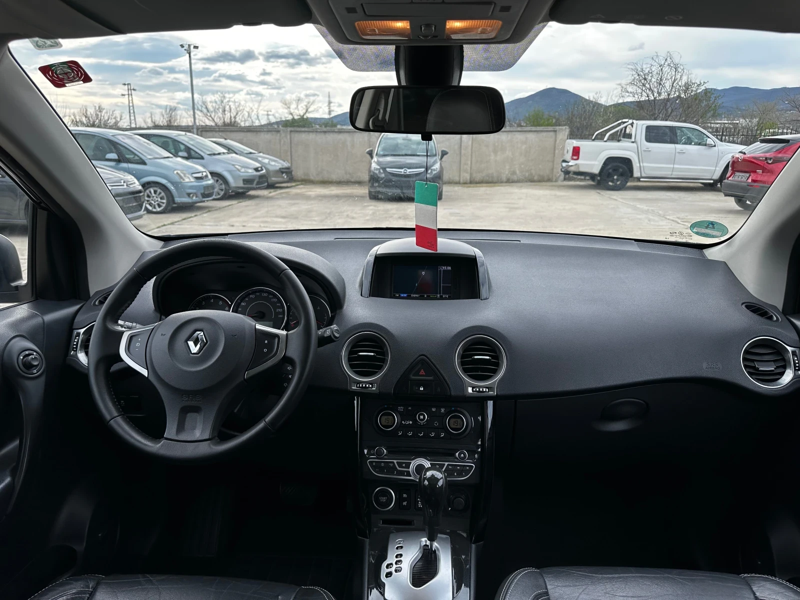 Renault Koleos * 2.0* 4x4* АВТОМАТ* КОЖА* КЕЙЛЕС* БОСЕ* ПАНОРАМА, снимка 7 - Автомобили и джипове - 54128965