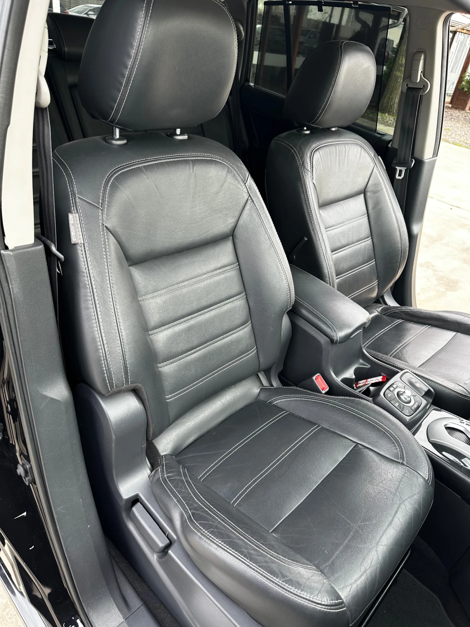 Renault Koleos * 2.0* 4x4* АВТОМАТ* КОЖА* КЕЙЛЕС* БОСЕ* ПАНОРАМА, снимка 9 - Автомобили и джипове - 54128965