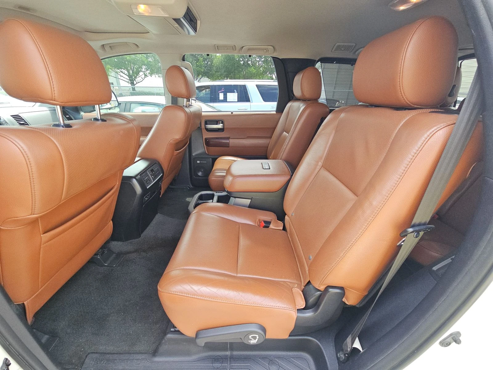 Toyota Sequoia Platinum, снимка 14 - Автомобили и джипове - 54328875