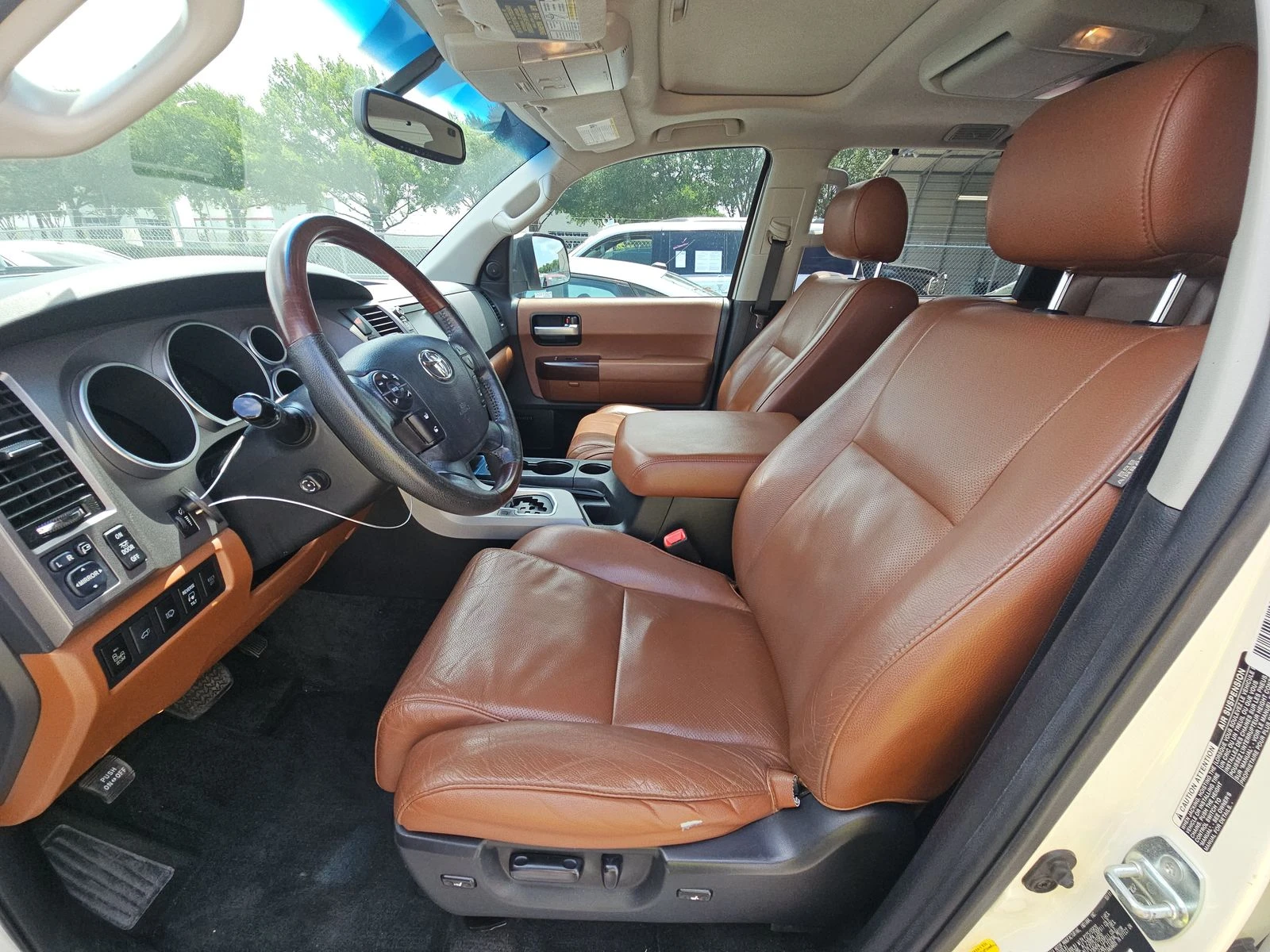 Toyota Sequoia Platinum, снимка 9 - Автомобили и джипове - 54328875
