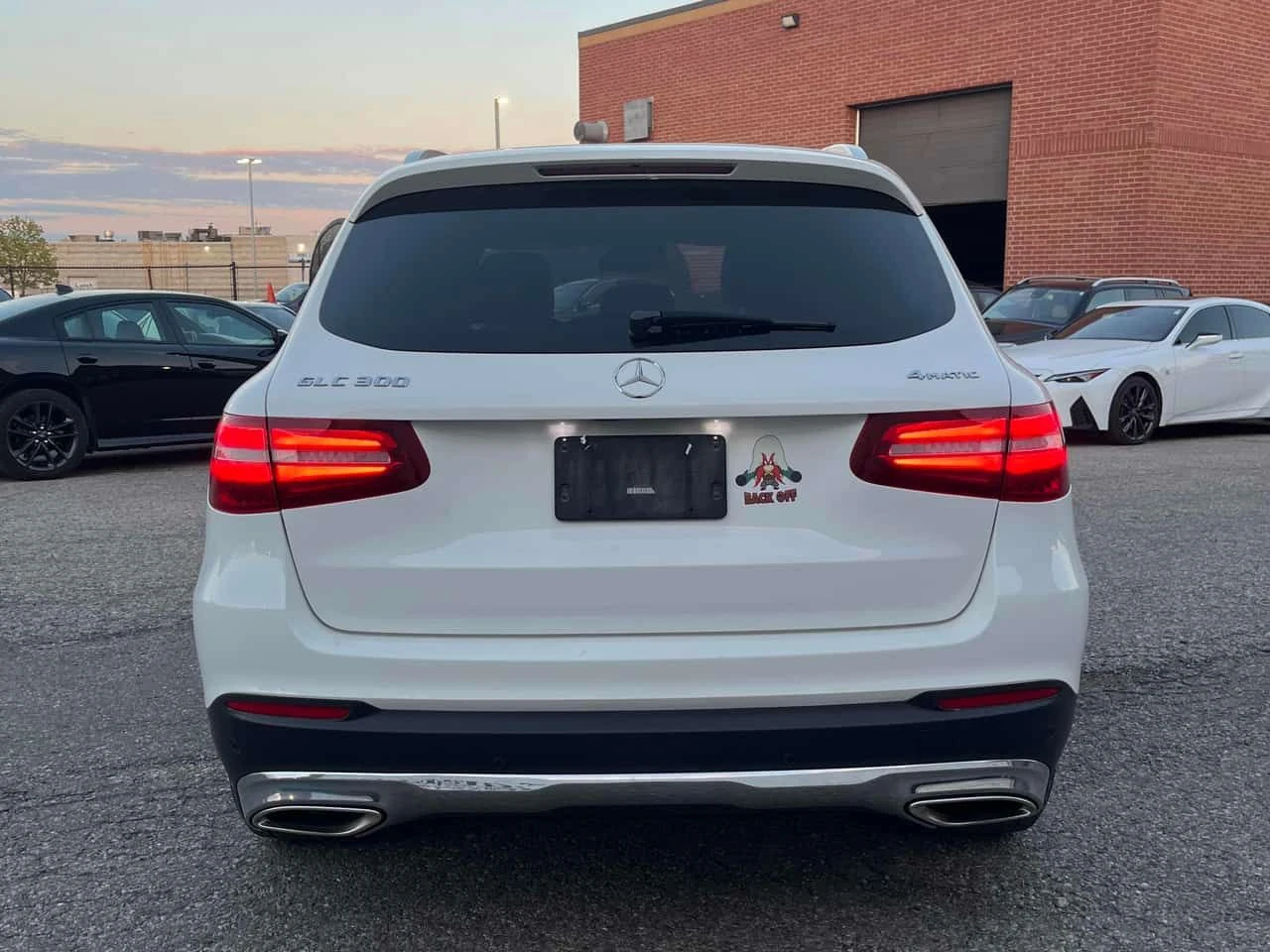 Mercedes-Benz GLC 300 4MATIC/ПАНОРАМА/360 КАМЕРИ/ПОДГРЕВИ, снимка 8 - Автомобили и джипове - 54581160