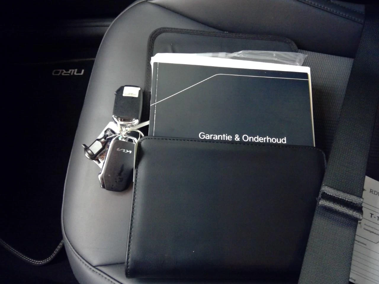 Kia Niro 65 kWh Европейска DynamicLine, снимка 12 - Автомобили и джипове - 54640955
