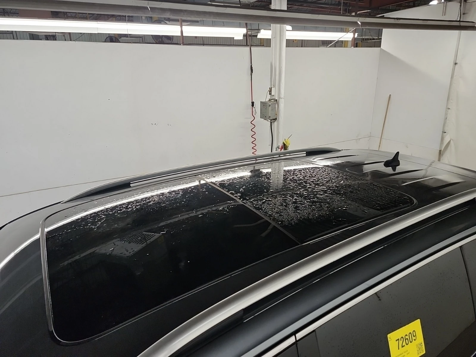 VW Tiguan Highline/CARFAX/Подгрев/Панорама/ФИНАНСИРАНЕ, снимка 9 - Автомобили и джипове - 56075897
