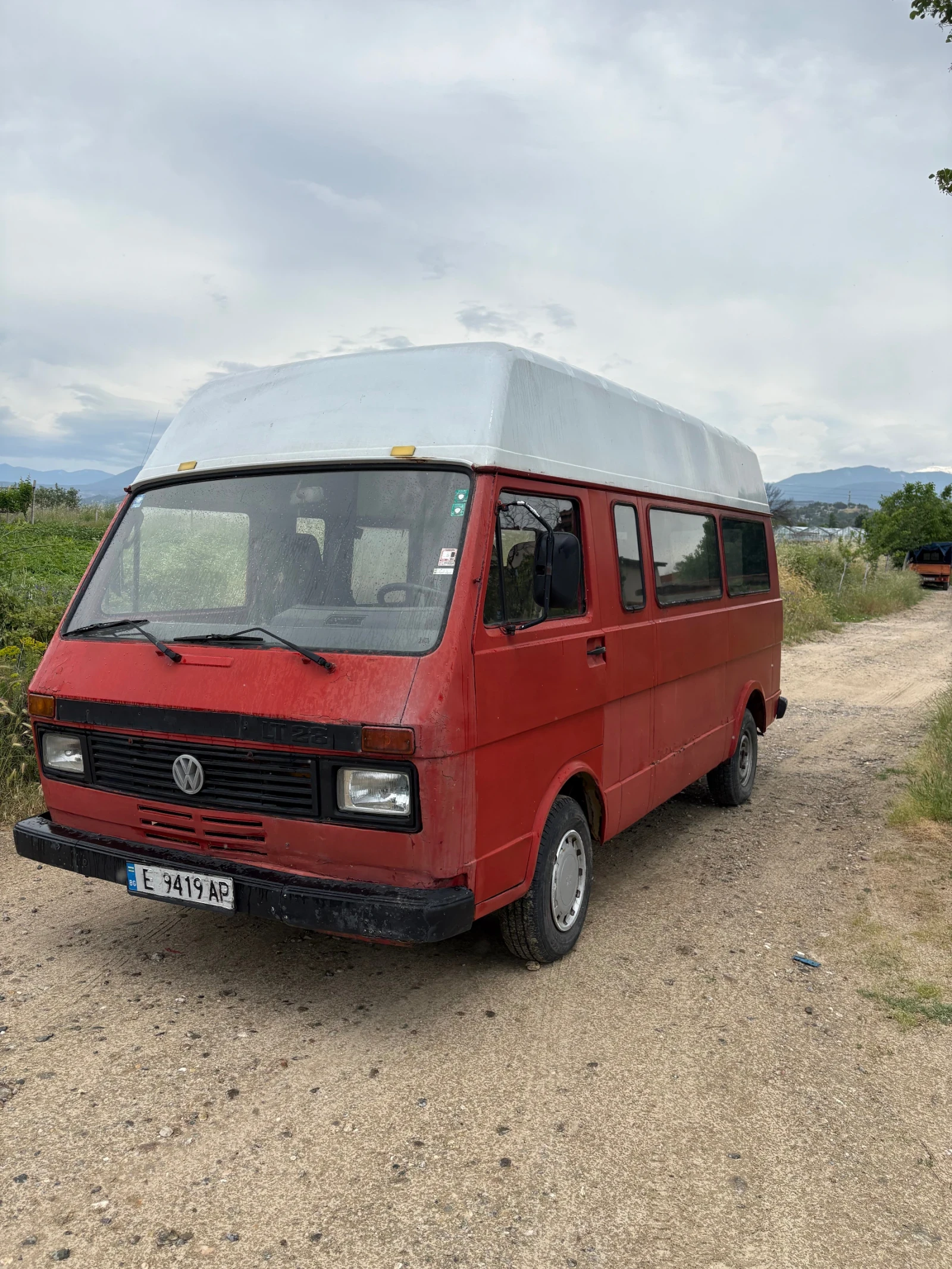 VW Lt 28
