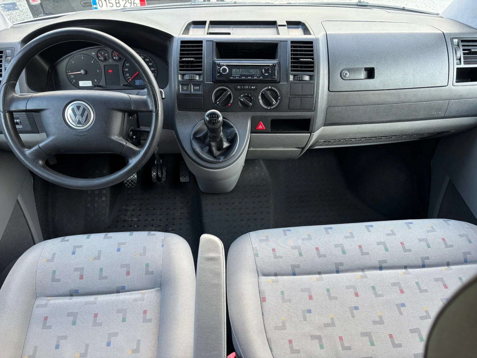 VW T5 2.5 TDI 131 к.с. 9-МЕСТЕН, снимка 11 - Бусове и автобуси - 55606612