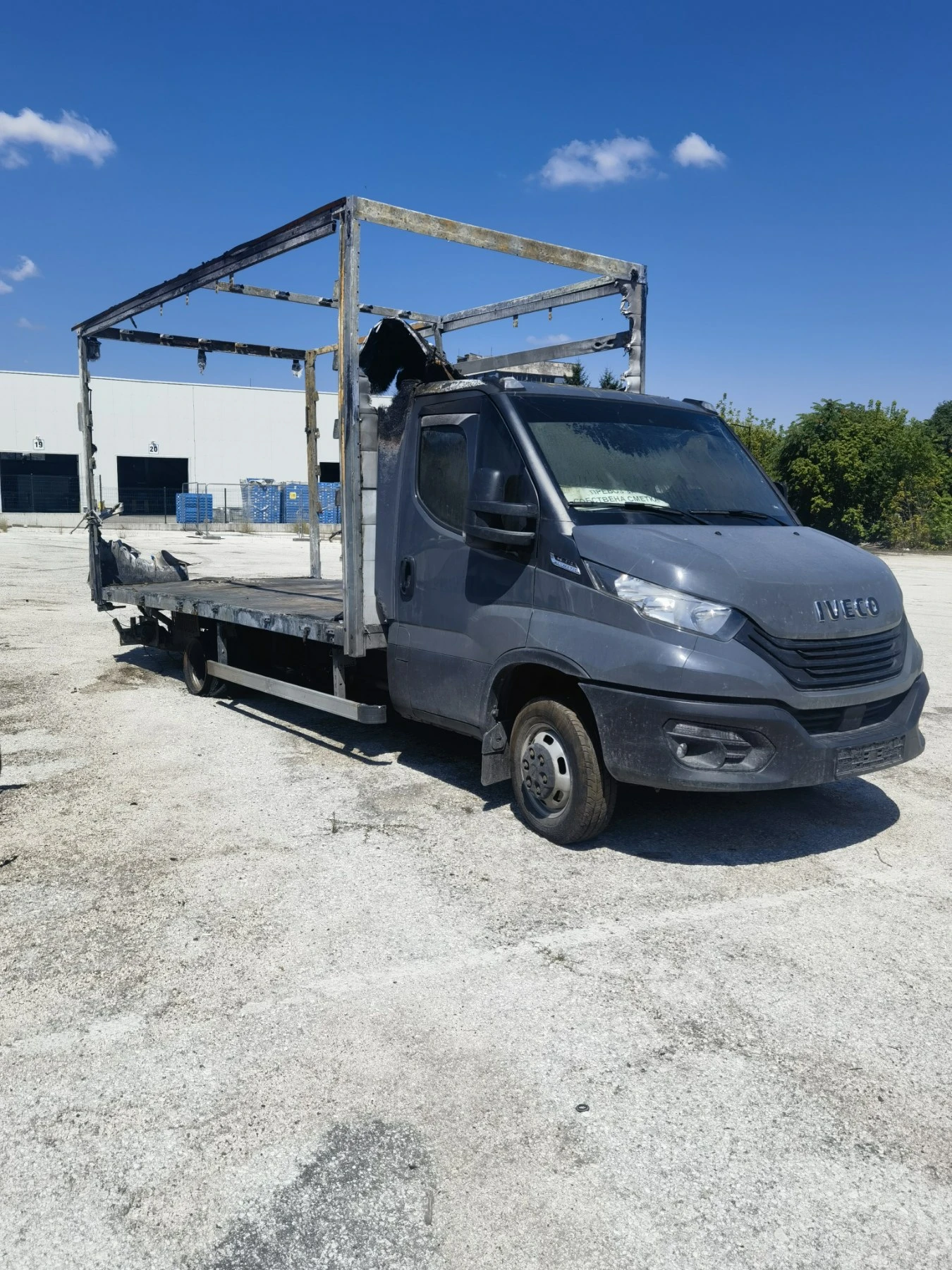 veco Daily 3.0 HPI 210 к.с. 2021 г. - изгоряло, на части