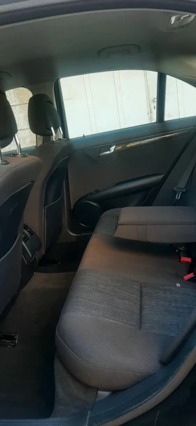 Mercedes-Benz C 220, снимка 12