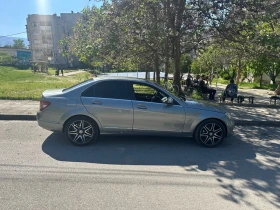 Mercedes-Benz C 220, снимка 2