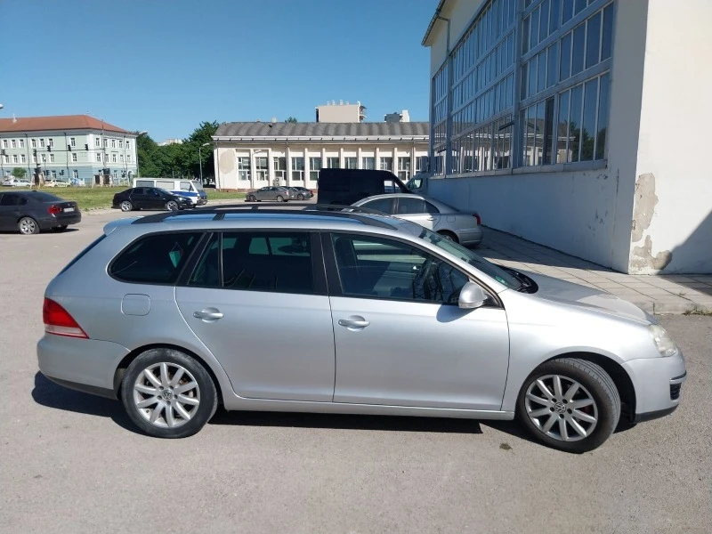 VW Golf Variant 1.9 TDI, снимка 6 - Автомобили и джипове - 46576897