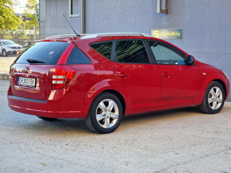 Kia Ceed 1.6, снимка 8 - Автомобили и джипове - 47660003