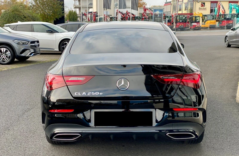 Mercedes-Benz CLA 250 е = AMG Line Premium= Night Package Гаранция, снимка 3 - Автомобили и джипове - 48009484