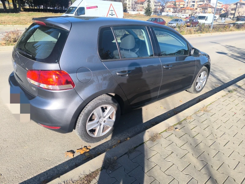 VW Golf 1.6 TDI, снимка 4 - Автомобили и джипове - 48415939