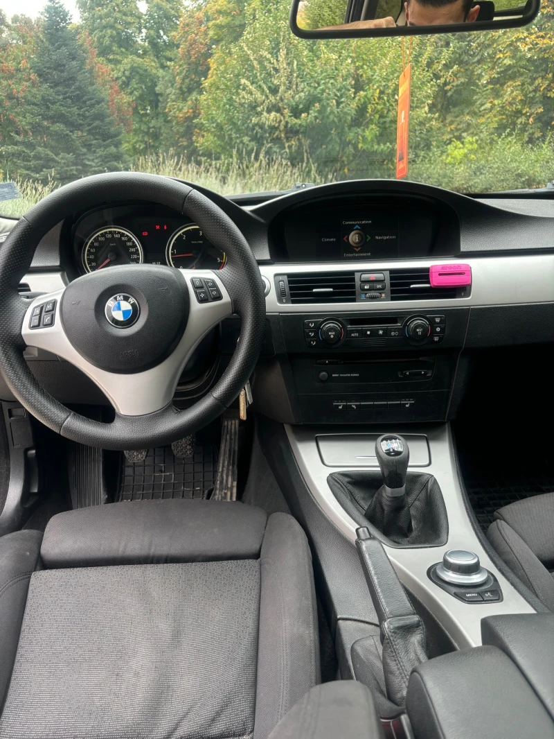 BMW 320 2.0d, снимка 10 - Автомобили и джипове - 48548646