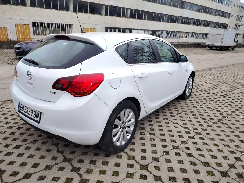 Opel Astra, снимка 3 - Автомобили и джипове - 49225769