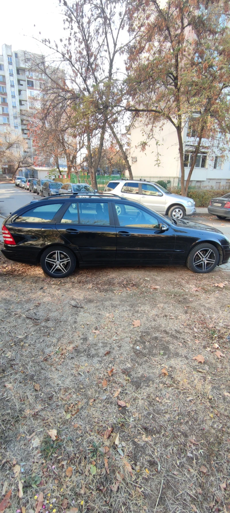 Mercedes-Benz C 200 Compresor, снимка 4 - Автомобили и джипове - 49261760